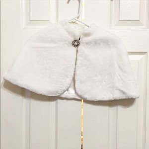Amy Byer White Faux Fur Shawl